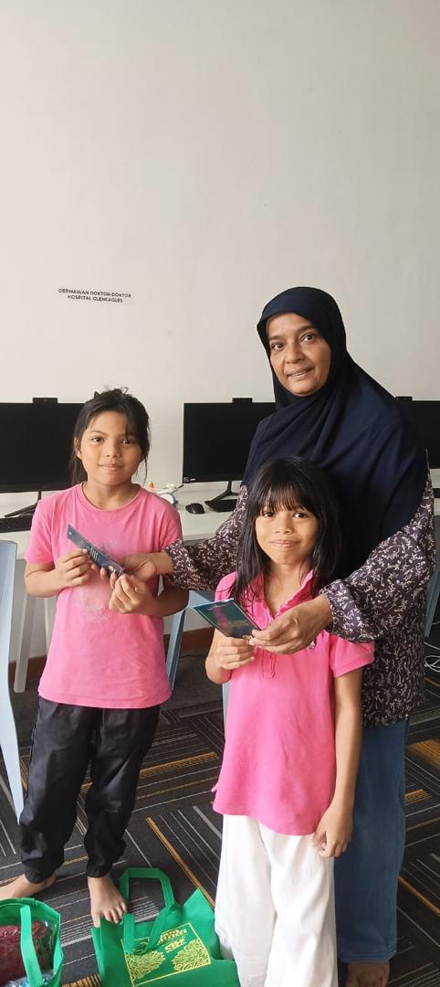 Agihan bantuan dari Dermawan Doktor-Doktor Hospital Gleneagles